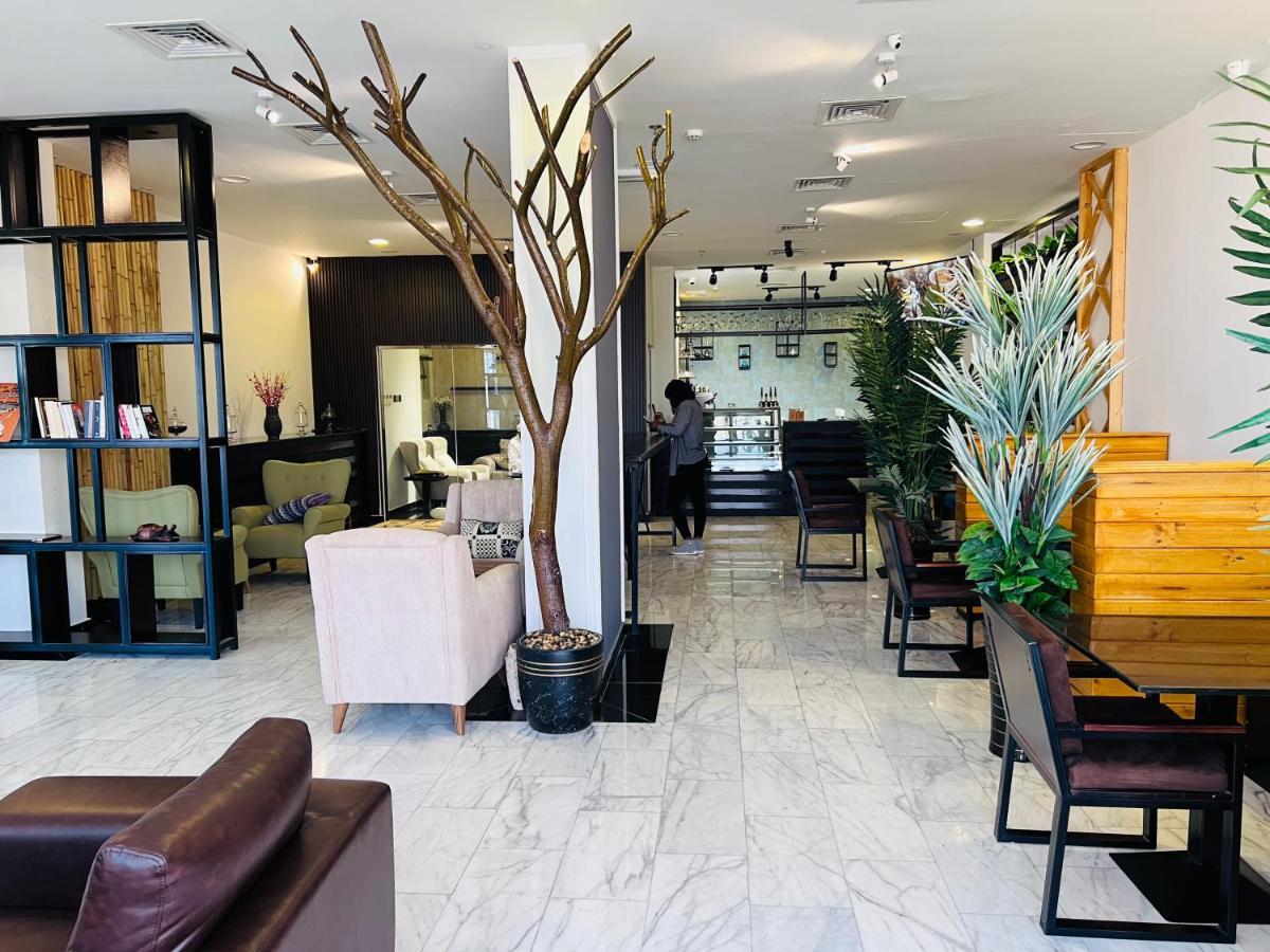 Golden Crown Hotel Alseeb Muscat ภายนอก รูปภาพ
