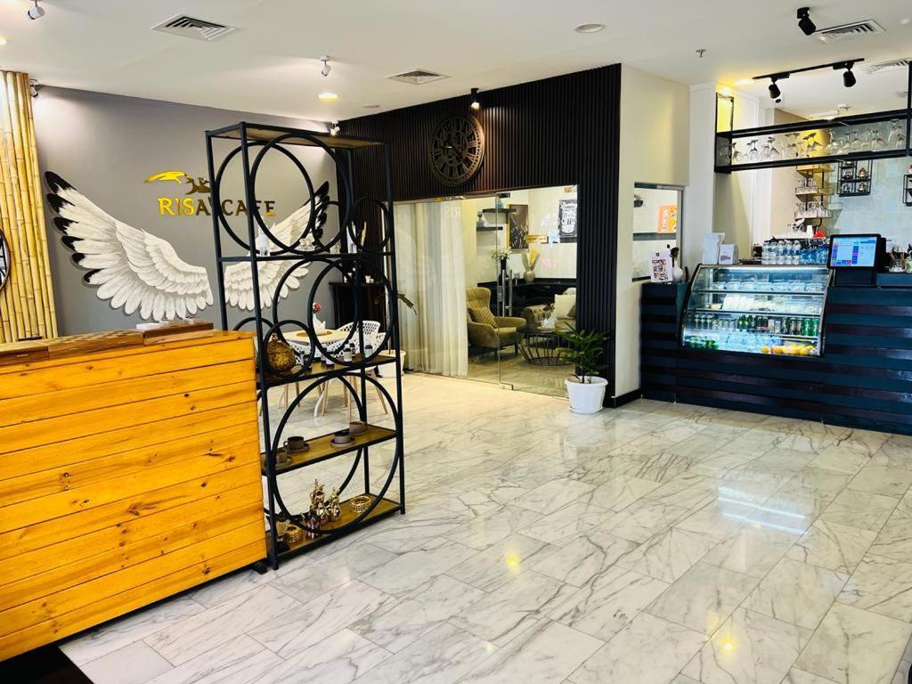Golden Crown Hotel Alseeb Muscat ภายนอก รูปภาพ
