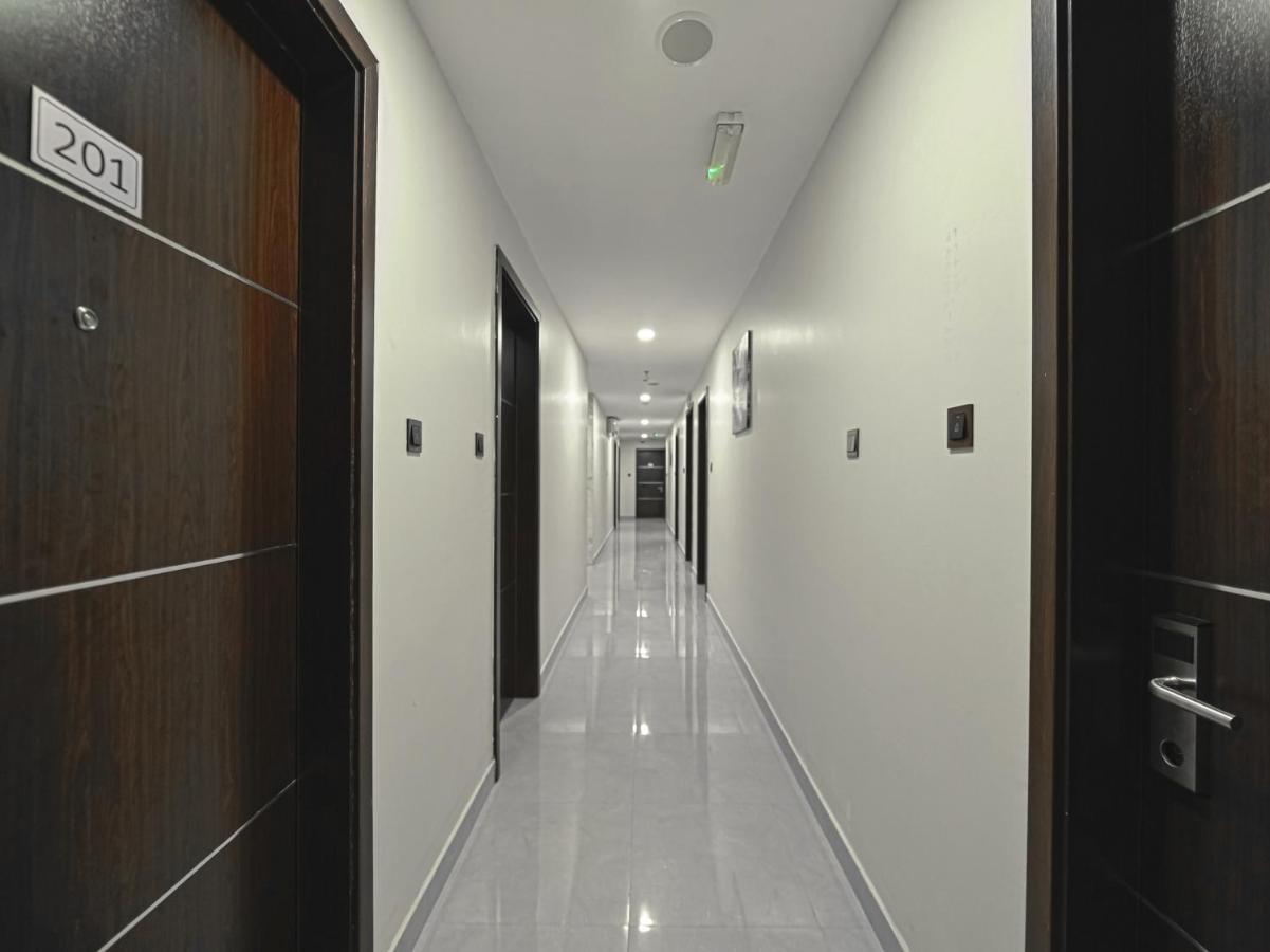 Golden Crown Hotel Alseeb Muscat ภายนอก รูปภาพ
