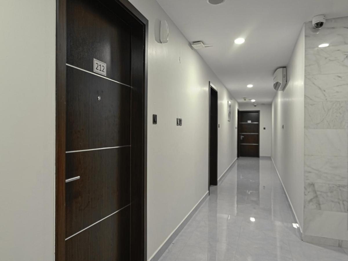 Golden Crown Hotel Alseeb Muscat ภายนอก รูปภาพ