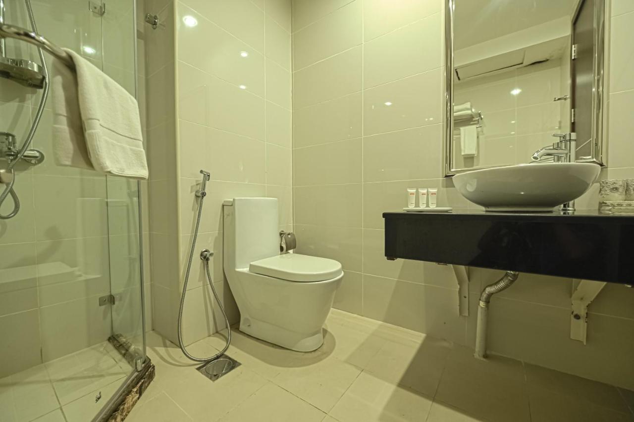 Golden Crown Hotel Alseeb Muscat ภายนอก รูปภาพ